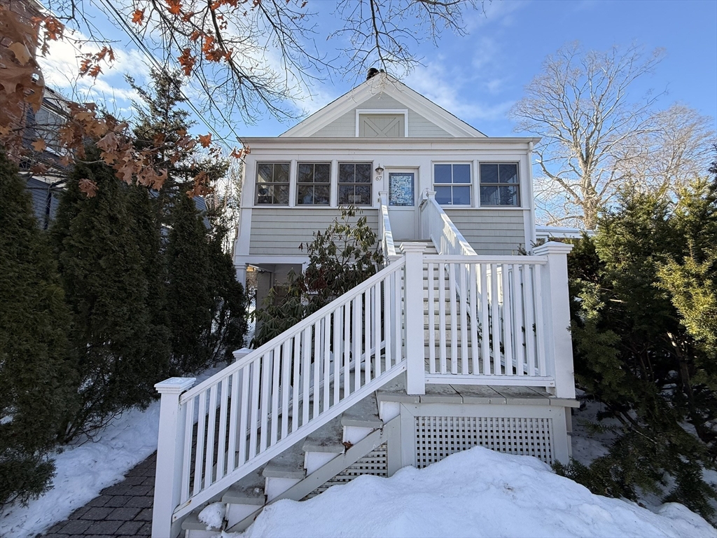 69 Seaverns Avenue, Boston, Massachusetts, 2 Bedrooms Bedrooms, 3 Rooms Rooms,1 BathroomBathrooms,Residential Lease,For Rent,Seaverns Avenue,73479061