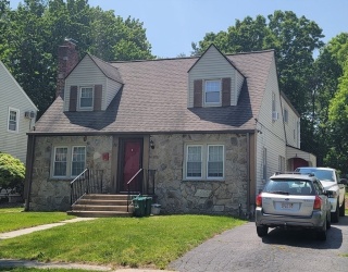 28 Walworth St, Worcester, Massachusetts, 5 Bedrooms Bedrooms, 11 Rooms Rooms,2.5 BathroomsBathrooms,Residential Income,For Sale,Walworth St,73481279