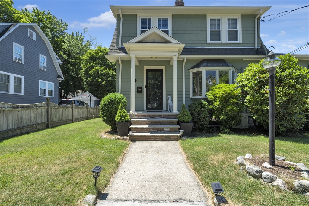 184 William Street, Stoneham, Massachusetts, 3 Bedrooms Bedrooms, 7 Rooms Rooms,2 BathroomsBathrooms,Residential Lease,For Rent,William Street,73504609
