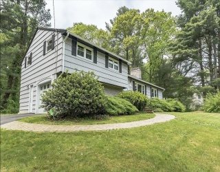 12 Joyce Rd, Wayland, Massachusetts, 4 Bedrooms Bedrooms, 9 Rooms Rooms,2.5 BathroomsBathrooms,Residential Lease,For Rent,Joyce Rd,73504616