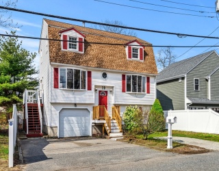 19 Rosewood Ave, Billerica, Massachusetts, 4 Bedrooms Bedrooms, 9 Rooms Rooms,2 BathroomsBathrooms,Residential,For Sale,Rosewood Ave,73504683