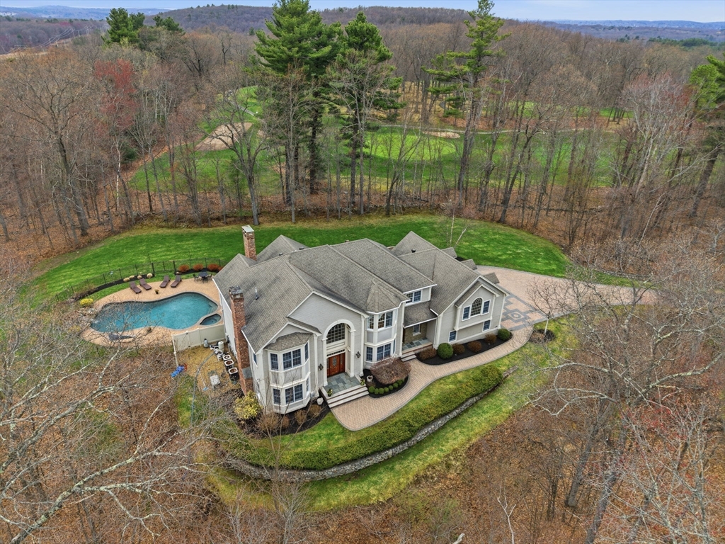 29 Hoveys Pond Dr, Boxford, Massachusetts, 5 Bedrooms Bedrooms, 11 Rooms Rooms,4.5 BathroomsBathrooms,Residential,For Sale,Hoveys Pond Dr,73504684