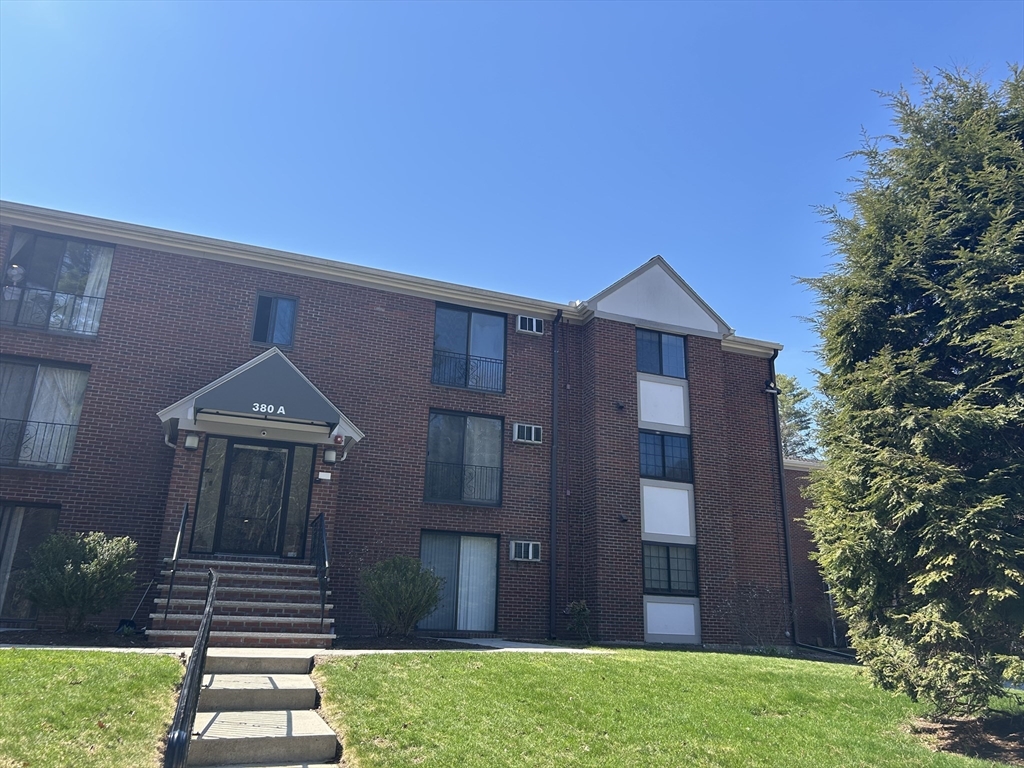 380A Great Road, Acton, Massachusetts, 2 Bedrooms Bedrooms, 5 Rooms Rooms,1 BathroomBathrooms,Residential Lease,For Rent,Great Road,73504698