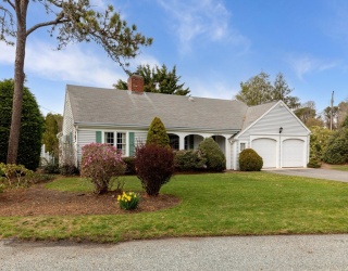 2 Par 3 Dr, Yarmouth, Massachusetts, 3 Bedrooms Bedrooms, 7 Rooms Rooms,2 BathroomsBathrooms,Residential,For Sale,Par 3 Dr,73504645