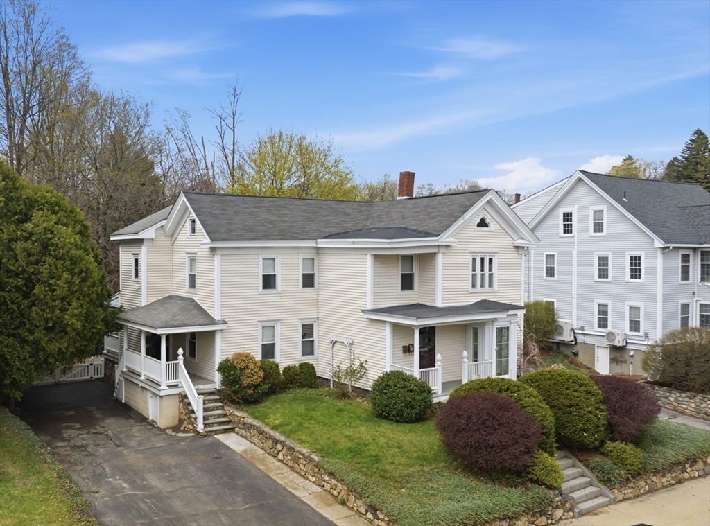 28 School St, Leominster, Massachusetts, 3 Bedrooms Bedrooms, 8 Rooms Rooms,2 BathroomsBathrooms,Residential Income,For Sale,School St,73504755