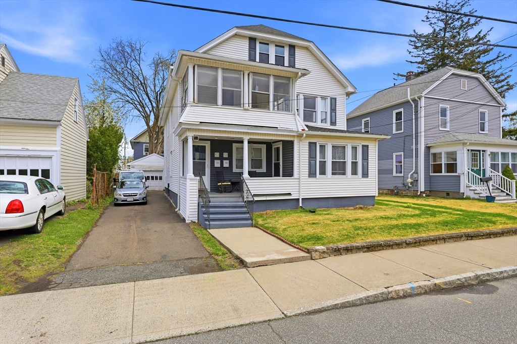 51-53 Ridgewood Ave, Holyoke, Massachusetts, 6 Bedrooms Bedrooms, 12 Rooms Rooms,2 BathroomsBathrooms,Residential Income,For Sale,Ridgewood Ave,73504759