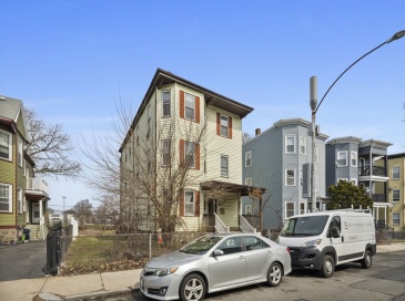 41 Armandine St, Boston, Massachusetts, 12 Bedrooms Bedrooms, 15 Rooms Rooms,5 BathroomsBathrooms,Residential Income,For Sale,Armandine St,73504724