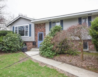 88 Frankland Road, Ashland, Massachusetts, 3 Bedrooms Bedrooms, 7 Rooms Rooms,1.5 BathroomsBathrooms,Residential,For Sale,Frankland Road,73504557