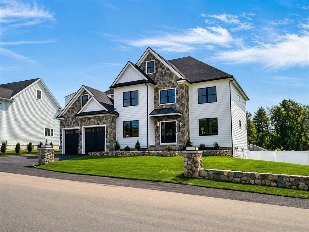 5 Lisa St, Burlington, Massachusetts, 5 Bedrooms Bedrooms, 14 Rooms Rooms,5.5 BathroomsBathrooms,Residential,For Sale,Lisa St,73504566