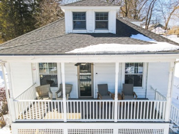 430 West Street, Reading, Massachusetts, 3 Bedrooms Bedrooms, 7 Rooms Rooms,2 BathroomsBathrooms,Residential,For Sale,West Street,73482379
