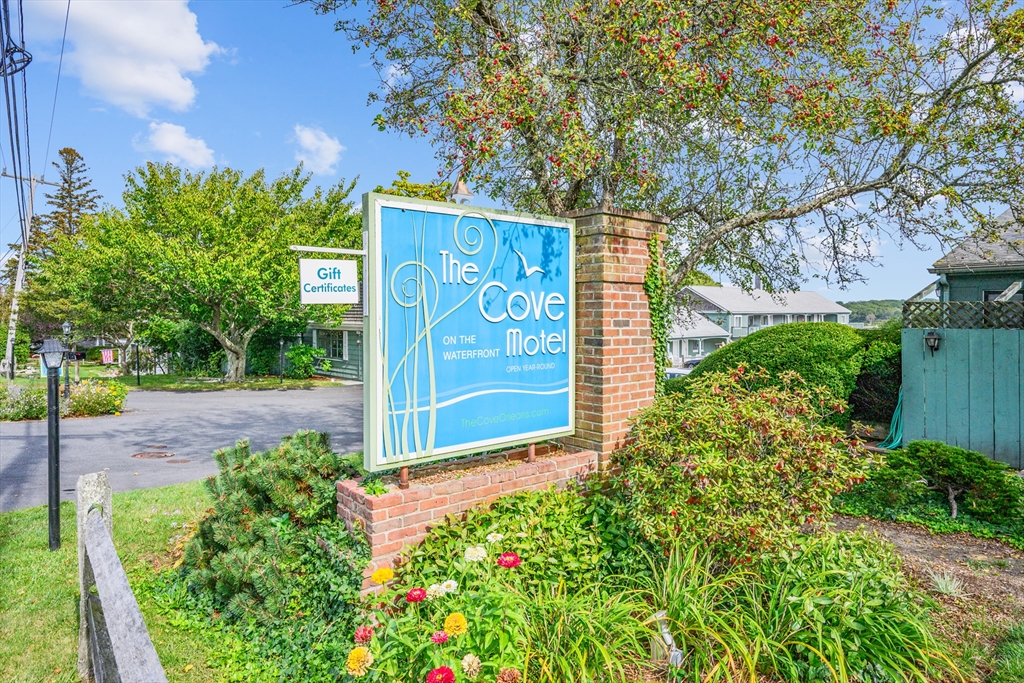13 South Orleans Rd, Orleans, Massachusetts, 1 Bedroom Bedrooms, 2 Rooms Rooms,1 BathroomBathrooms,Residential,For Sale,South Orleans Rd,73438681