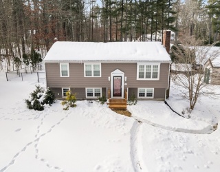 143 Plymouth St, Pembroke, Massachusetts, 4 Bedrooms Bedrooms, 6 Rooms Rooms,2 BathroomsBathrooms,Residential,For Sale,Plymouth St,73482262