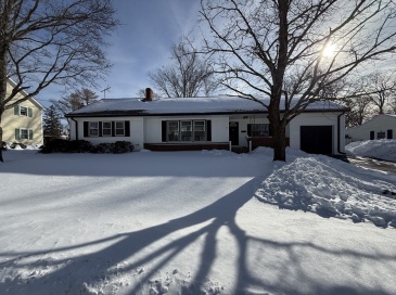 30 Alroy Road, Weymouth, Massachusetts, 2 Bedrooms Bedrooms, 6 Rooms Rooms,1 BathroomBathrooms,Residential,For Sale,Alroy Road,73474065