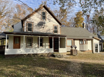 719 Mount Hermon Station, Northfield, Massachusetts, 4 Bedrooms Bedrooms, 10 Rooms Rooms,2 BathroomsBathrooms,Residential Income,For Sale,Mount Hermon Station,73459583