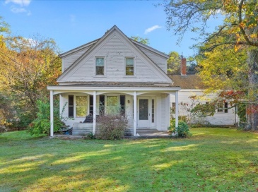 1141 Tremont St, Duxbury, Massachusetts, 5 Bedrooms Bedrooms, 9 Rooms Rooms,2 BathroomsBathrooms,Residential,For Sale,Tremont St,73441098