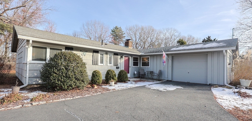 11 Edith Road, Framingham, Massachusetts, 3 Bedrooms Bedrooms, 7 Rooms Rooms,1.5 BathroomsBathrooms,Residential,For Sale,Edith Road,73461704