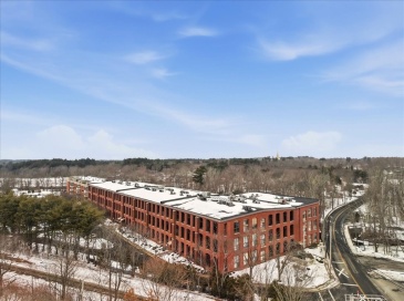 96 Old Colony Ave, Taunton, Massachusetts, 2 Bedrooms Bedrooms, 4 Rooms Rooms,2 BathroomsBathrooms,Residential,For Sale,Old Colony Ave,73481767