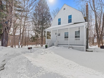 95 Mulberry St, Attleboro, Massachusetts, 3 Bedrooms Bedrooms, 8 Rooms Rooms,2 BathroomsBathrooms,Residential,For Sale,Mulberry St,73481920
