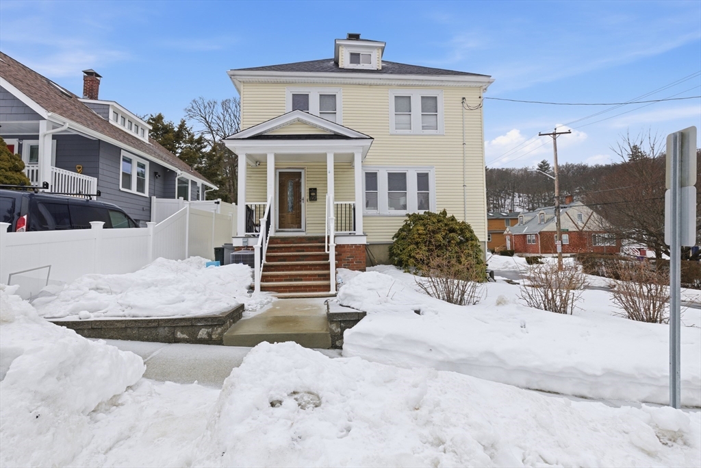 142 Wyoming Ave, Malden, Massachusetts, 3 Bedrooms Bedrooms, 6 Rooms Rooms,2 BathroomsBathrooms,Residential,For Sale,Wyoming Ave,73485057