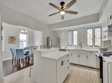 124 Chestnut St, Brookline, Massachusetts, 3 Bedrooms Bedrooms, 6 Rooms Rooms,1 BathroomBathrooms,Residential,For Sale,Chestnut St,73482202
