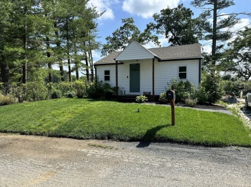67 Crystal Lake Dr, Carver, Massachusetts, 2 Bedrooms Bedrooms, 4 Rooms Rooms,1 BathroomBathrooms,Residential,For Sale,Crystal Lake Dr,73484026