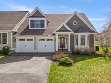 8 Ridgeway Cir, West Newbury, Massachusetts, 3 Bedrooms Bedrooms, 8 Rooms Rooms,4 BathroomsBathrooms,Residential,For Sale,Ridgeway Cir,73504810