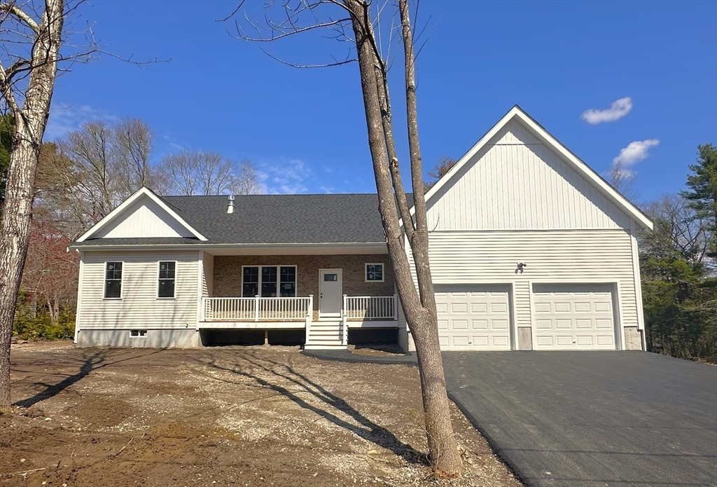 26 James Ave, Westport, Massachusetts, 3 Bedrooms Bedrooms, 7 Rooms Rooms,3 BathroomsBathrooms,Residential,For Sale,James Ave,73504884