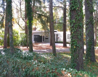 21 Brackenbury Ln, Beverly, Massachusetts, 4 Bedrooms Bedrooms, 9 Rooms Rooms,2.5 BathroomsBathrooms,Residential,For Sale,Brackenbury Ln,73504914