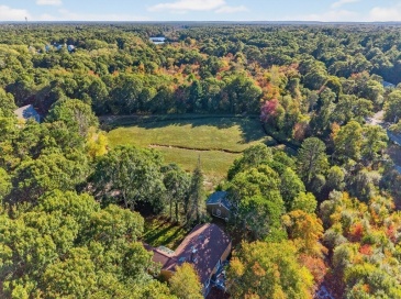 17, 17A, 17B Cranberry Ln, Falmouth, Massachusetts, 7 Bedrooms Bedrooms, 14 Rooms Rooms,4 BathroomsBathrooms,Residential,For Sale,Cranberry Ln,73504925