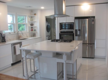 50 Carroll St, Watertown, Massachusetts, 3 Bedrooms Bedrooms, 9 Rooms Rooms,2 BathroomsBathrooms,Residential,For Sale,Carroll St,73440793