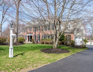 25 Greenwood Rd, Hopkinton, Massachusetts, 4 Bedrooms Bedrooms, 11 Rooms Rooms,4.5 BathroomsBathrooms,Residential,For Sale,Greenwood Rd,73504991