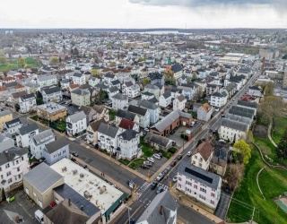 847 Locust St, Fall River, Massachusetts, 9 Bedrooms Bedrooms, 18 Rooms Rooms,4 BathroomsBathrooms,Residential Income,For Sale,Locust St,73505051