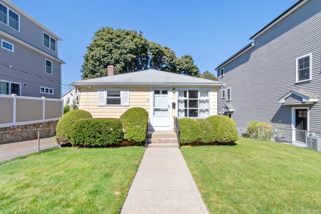 20 Gale St, Waltham, Massachusetts, 3 Bedrooms Bedrooms, 5 Rooms Rooms,2 BathroomsBathrooms,Residential,For Sale,Gale St,73505119