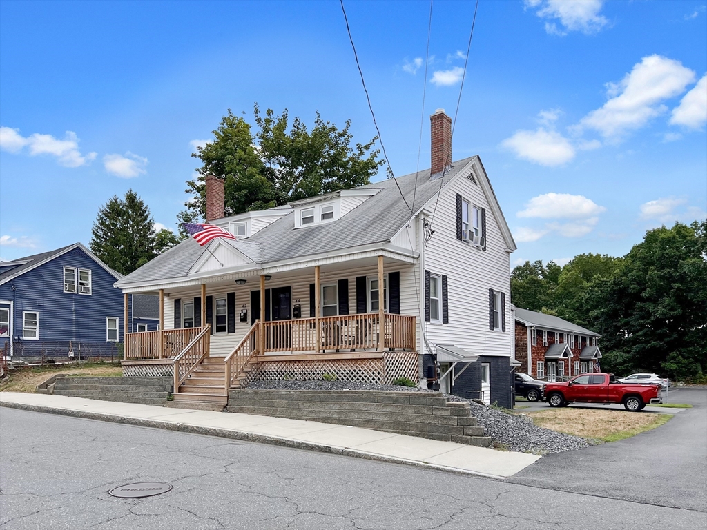 44 Grove Street, Clinton, Massachusetts, 3 Bedrooms Bedrooms, 6 Rooms Rooms,1 BathroomBathrooms,Residential Lease,For Rent,Grove Street,73505016