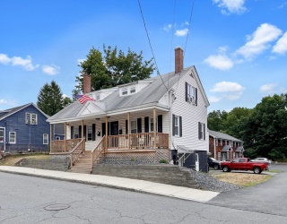 44 Grove Street, Clinton, Massachusetts, 3 Bedrooms Bedrooms, 6 Rooms Rooms,1 BathroomBathrooms,Residential Lease,For Rent,Grove Street,73505016