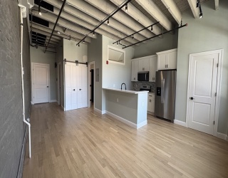 199 Market St., Lowell, Massachusetts, 1 Bedroom Bedrooms, 3 Rooms Rooms,1 BathroomBathrooms,Residential Lease,For Rent,Market St.,73505037