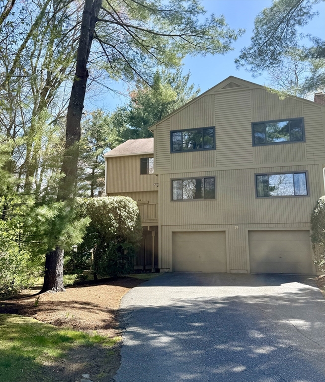 29 Treetop Park, Westborough, Massachusetts, 2 Bedrooms Bedrooms, 5 Rooms Rooms,2.5 BathroomsBathrooms,Residential,For Sale,Treetop Park,73505193