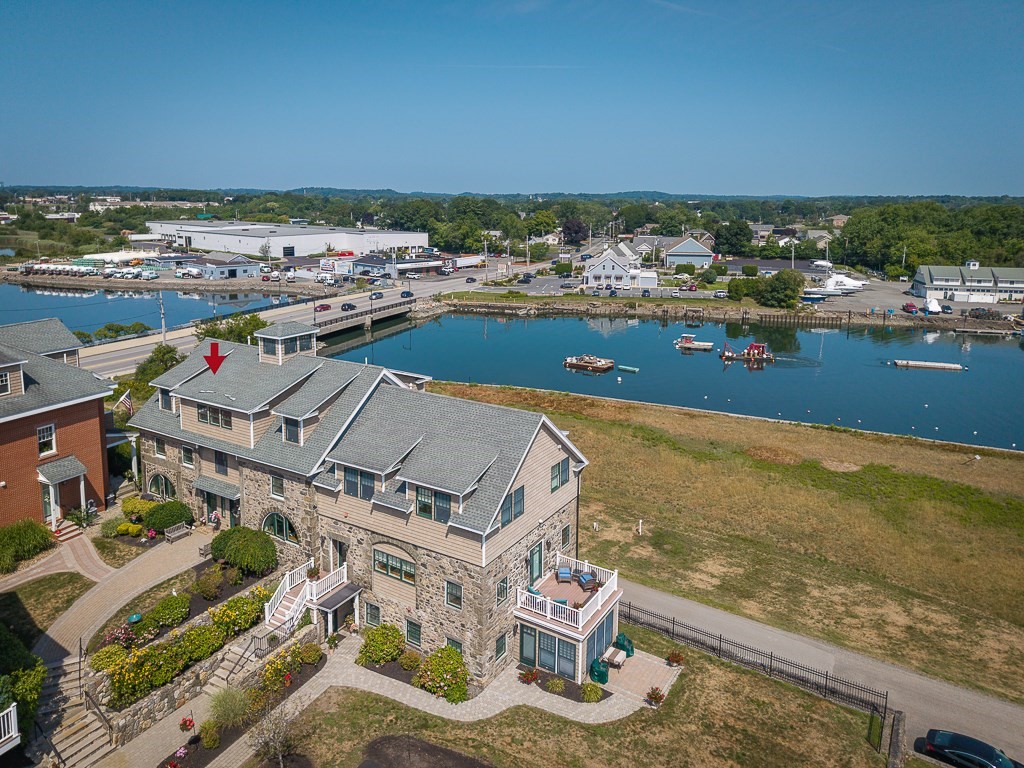 152 Water St, Danvers, Massachusetts, 3 Bedrooms Bedrooms, 6 Rooms Rooms,3 BathroomsBathrooms,Residential,For Sale,Water St,73505209