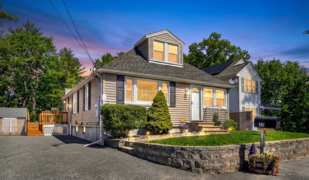 32 Cardington Ave., Billerica, Massachusetts, 3 Bedrooms Bedrooms, 8 Rooms Rooms,1 BathroomBathrooms,Residential,For Sale,Cardington Ave.,73505185