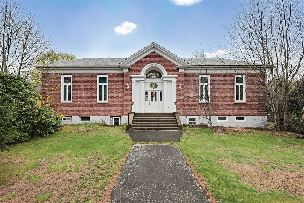 882 Park Street, Stoughton, Massachusetts, 3 Bedrooms Bedrooms, 9 Rooms Rooms,3.5 BathroomsBathrooms,Residential,For Sale,Park Street,73505264