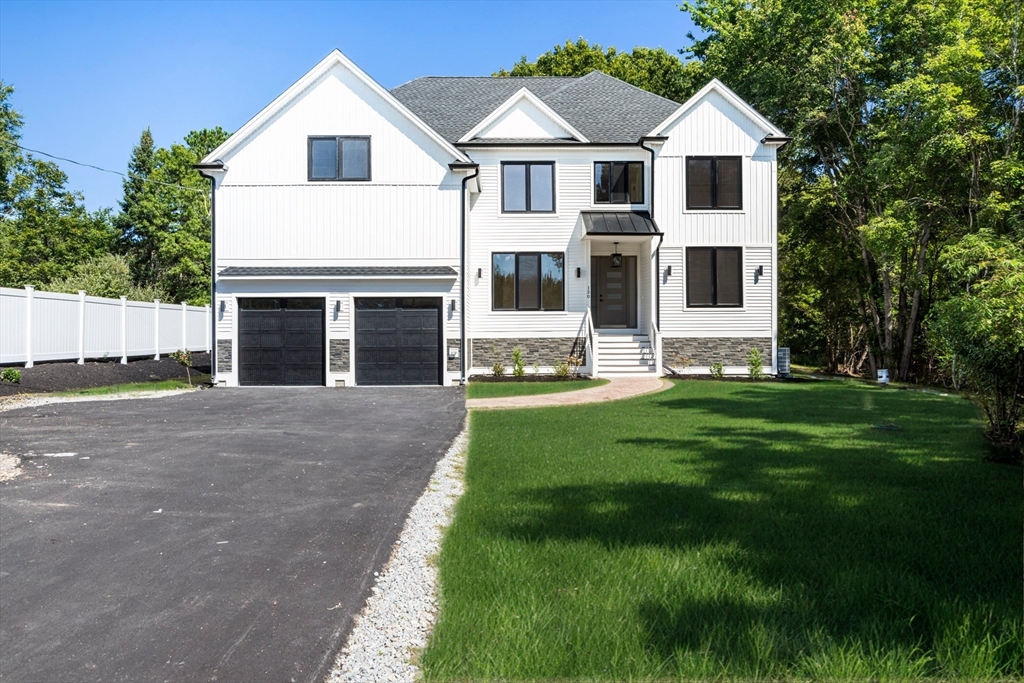 130 Zoar Ave, Attleboro, Massachusetts, 4 Bedrooms Bedrooms, 10 Rooms Rooms,4 BathroomsBathrooms,Residential,For Sale,Zoar Ave,73505282