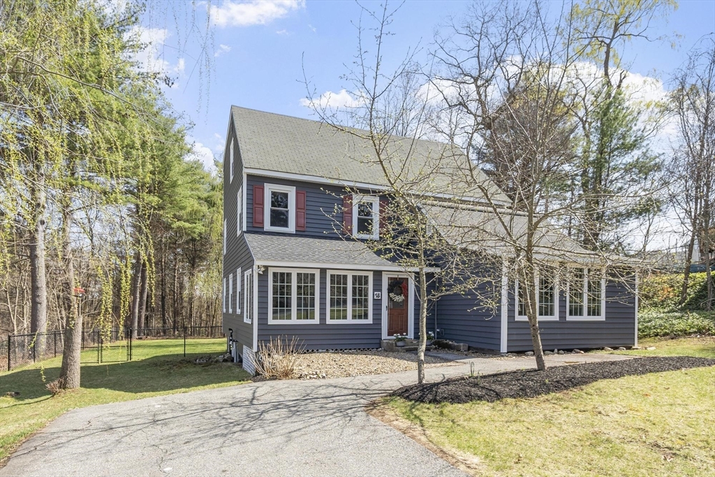 18 Gilman Road, Billerica, Massachusetts, 4 Bedrooms Bedrooms, 9 Rooms Rooms,3 BathroomsBathrooms,Residential,For Sale,Gilman Road,73505299