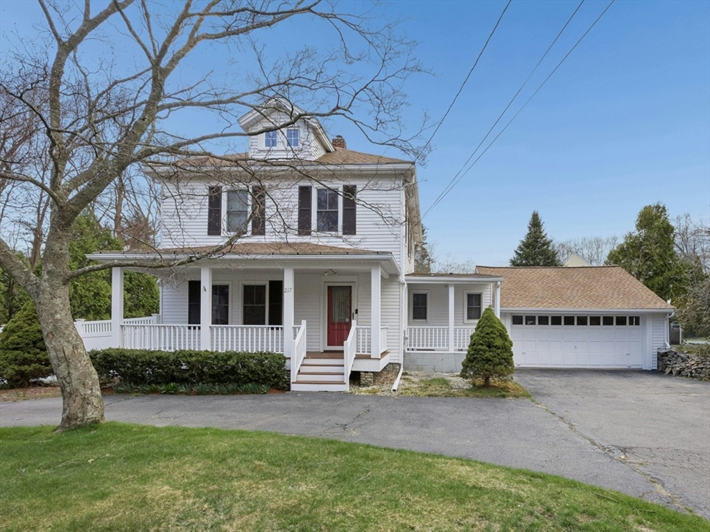 217 Cordaville Rd, Southborough, Massachusetts, 4 Bedrooms Bedrooms, 8 Rooms Rooms,2 BathroomsBathrooms,Residential,For Sale,Cordaville Rd,73504940