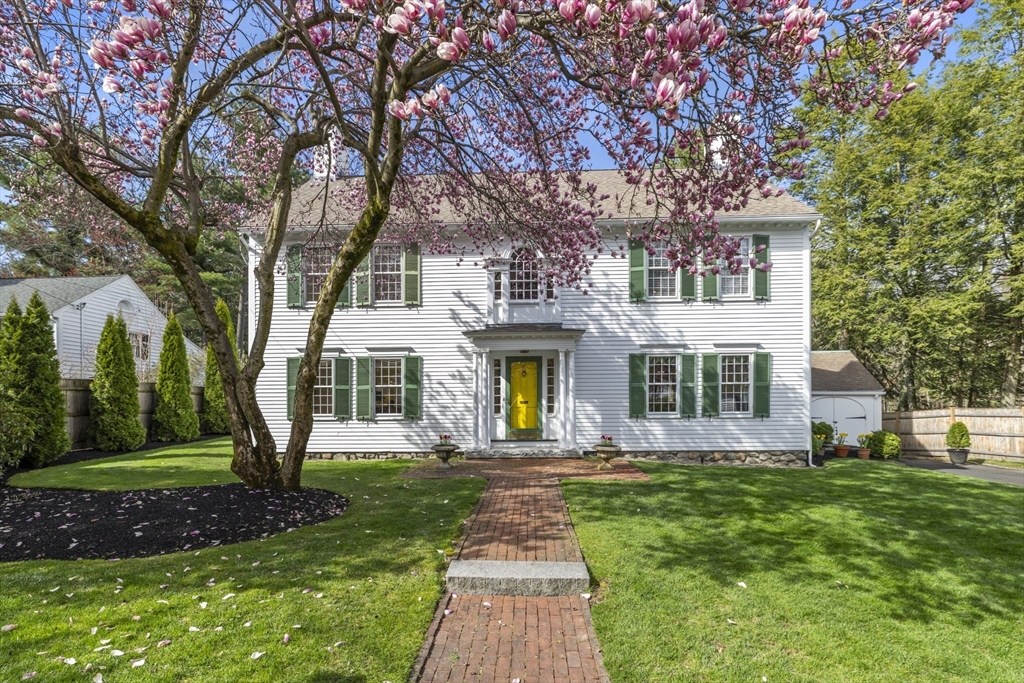 45 Cheever Cir, Andover, Massachusetts, 4 Bedrooms Bedrooms, 8 Rooms Rooms,2.5 BathroomsBathrooms,Residential,For Sale,Cheever Cir,73505319