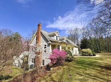 110 Turkey Hill Rd, Northampton, Massachusetts, 5 Bedrooms Bedrooms, 10 Rooms Rooms,3 BathroomsBathrooms,Residential Income,For Sale,Turkey Hill Rd,73505337