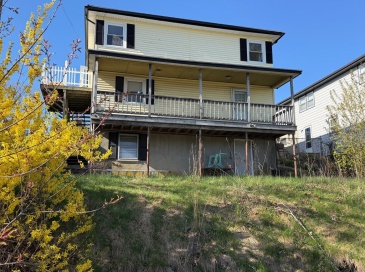 240 Lincoln St, Revere, Massachusetts, 4 Bedrooms Bedrooms, 10 Rooms Rooms,2 BathroomsBathrooms,Residential Income,For Sale,Lincoln St,73505361