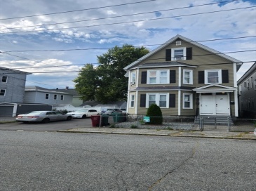 12 Fisher St, Lowell, Massachusetts, 13 Bedrooms Bedrooms, 21 Rooms Rooms,5 BathroomsBathrooms,Residential Income,For Sale,Fisher St,73505352