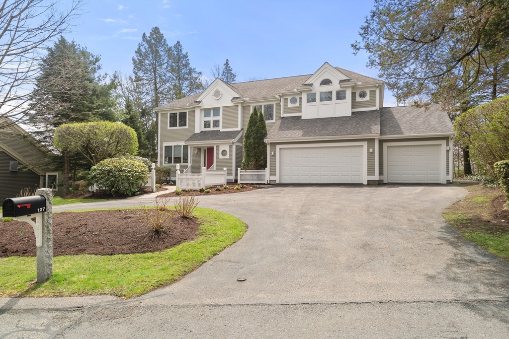 127 Huntington Rd, Boston, Massachusetts, 4 Bedrooms Bedrooms, 10 Rooms Rooms,4.5 BathroomsBathrooms,Residential,For Sale,Huntington Rd,73505460