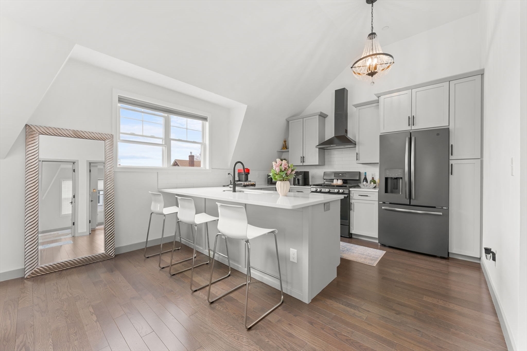 567 Summer St, Lynn, Massachusetts, 2 Bedrooms Bedrooms, 4 Rooms Rooms,1 BathroomBathrooms,Residential,For Sale,Summer St,73505465