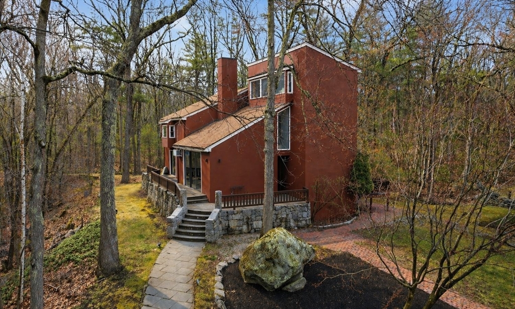 400 Rutland Street, Carlisle, Massachusetts, 4 Bedrooms Bedrooms, 8 Rooms Rooms,2 BathroomsBathrooms,Residential,For Sale,Rutland Street,73505332